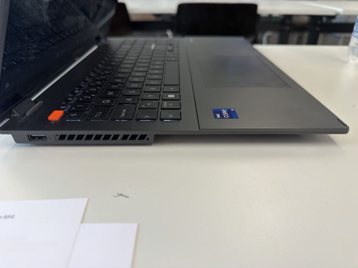 Asus Notebook: ASUS Vivobook  – Nuovo (secondo la descrizione) da Erlinsbach SO venduto da dopadach 3