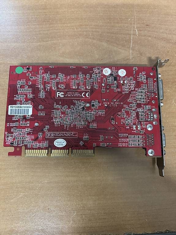 Cartes graphiques: Nvidia FX5200 Retro  – D'occasion à Niederuzwil par LA-Electronics 1