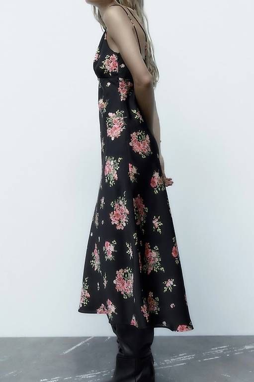 Vestiti: Robe Zara – Usato da Denges venduto da chino37 3