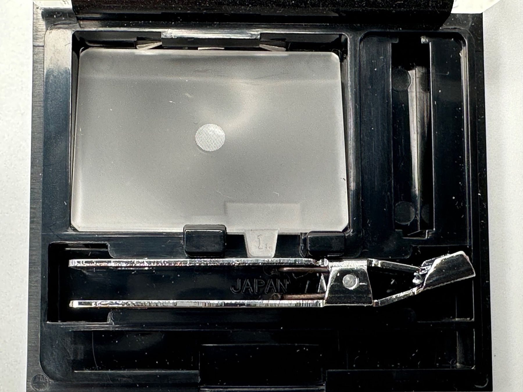 Olympus Kamera: Olympus OM Focusing Screen Einstellscheibe 1 / 1-1 – Gebraucht aus zuchwil von solotin74 1