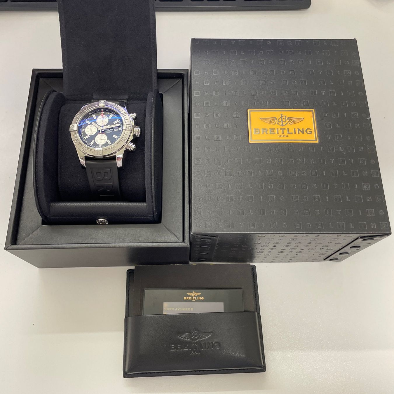 Breitling Orologi: Breitling Super Avenger II 48mm Box & Papiere – Usato da Zug venduto da TimelessTreasures 4