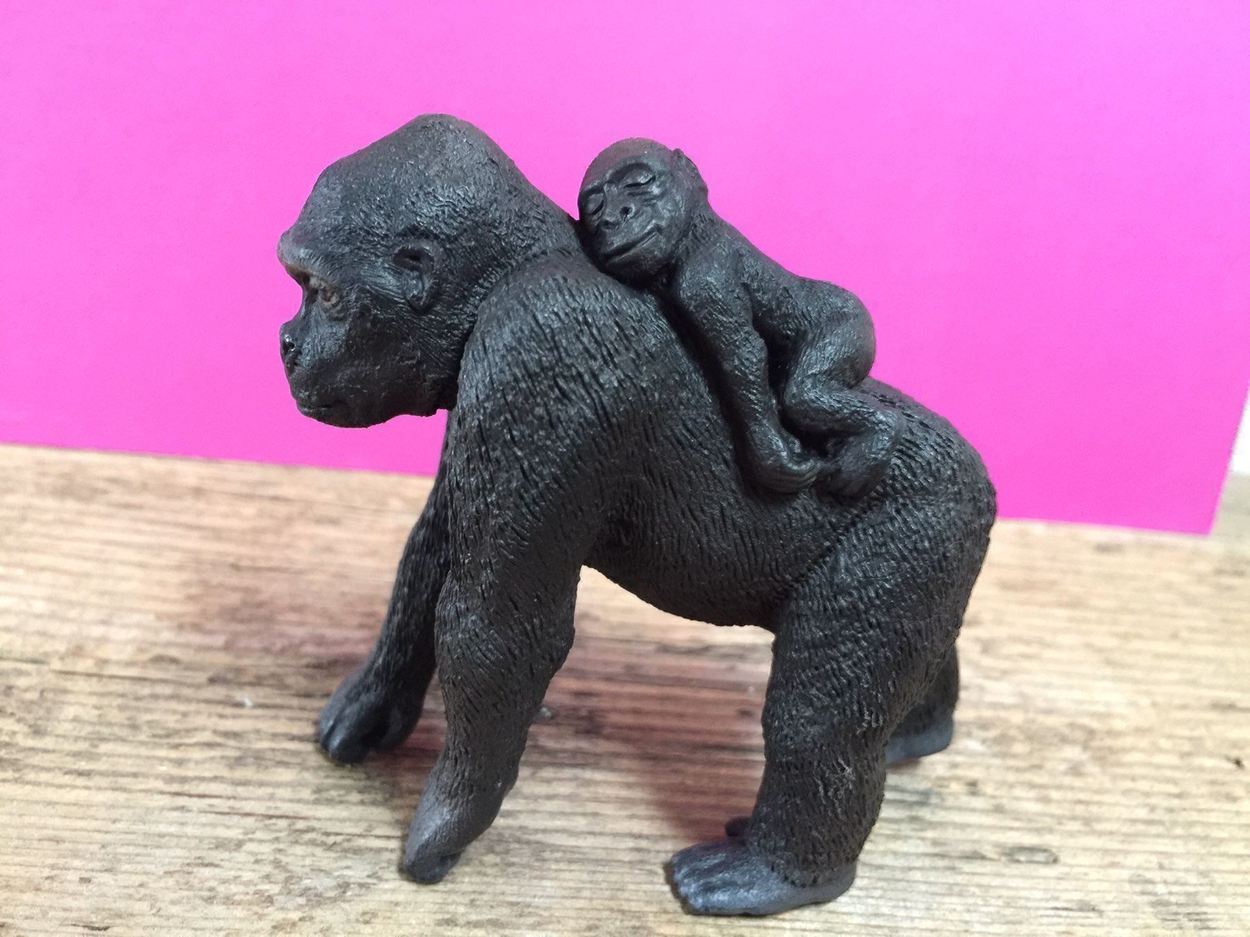 Schleich Statuette: Schleich Affe Gorilla Weibchen mit Baby – Usato da Ennetbaden venduto da mapa05 1