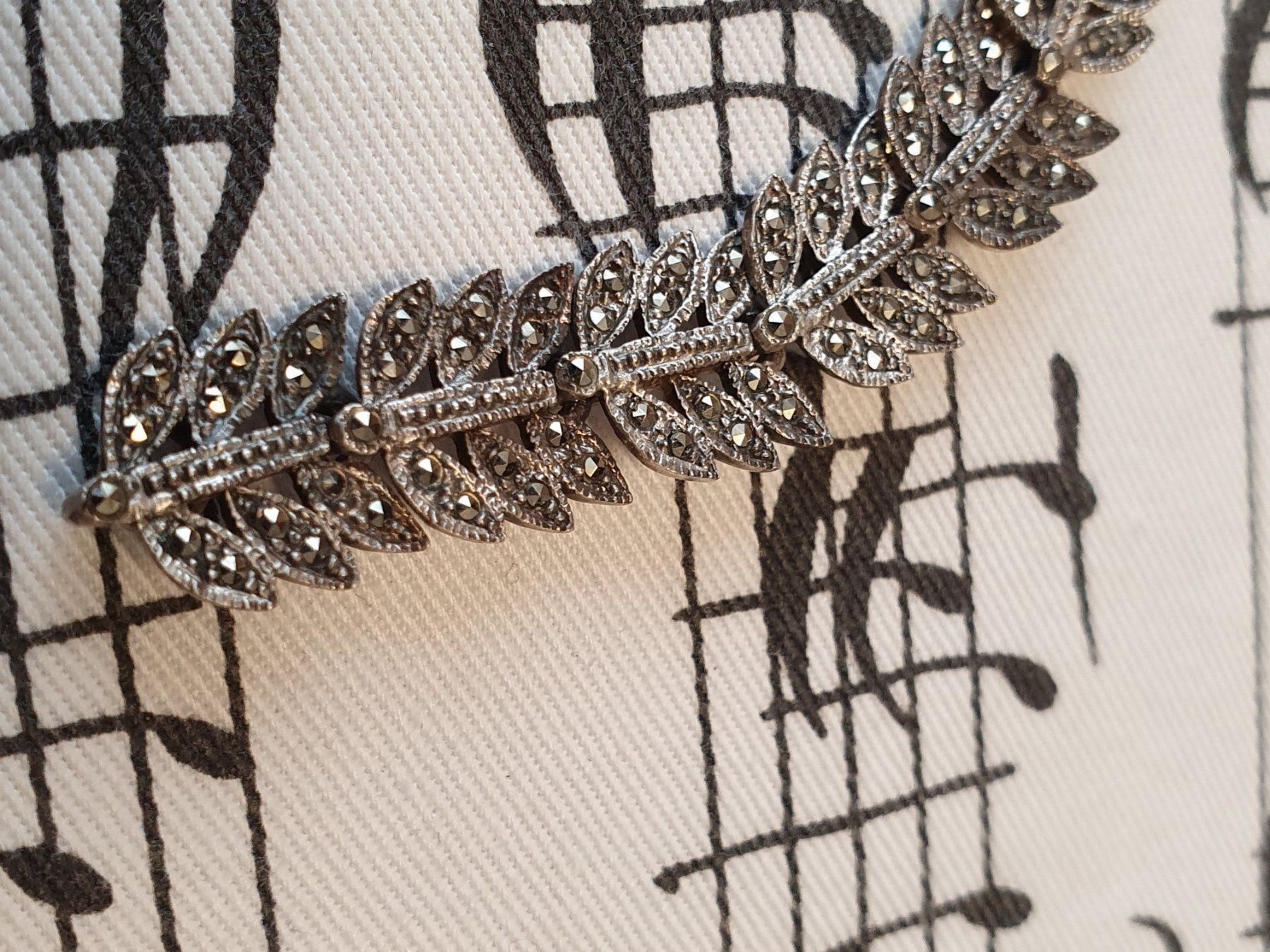 Bracciali & Braccialetti: MASTERPIECE Jugendstil BLATTRANKEN-Markasiten-Armband- – Usato da Wohlen AG venduto da palmsprings 7