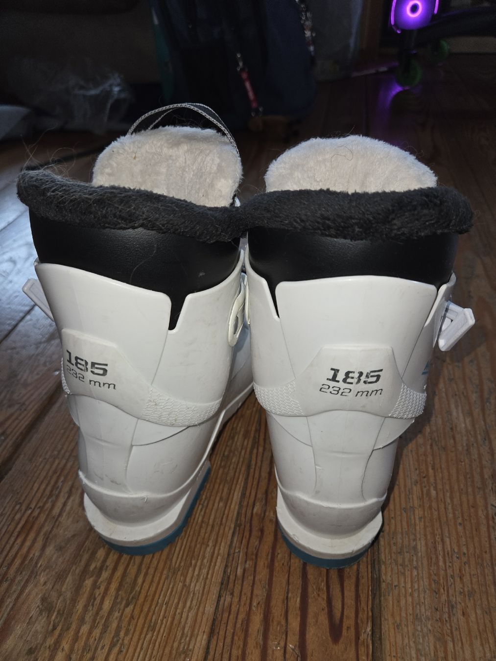 Mckinley Scarpe per ragazze: chaussure ski – Usato da Vex venduto da maglo111 1