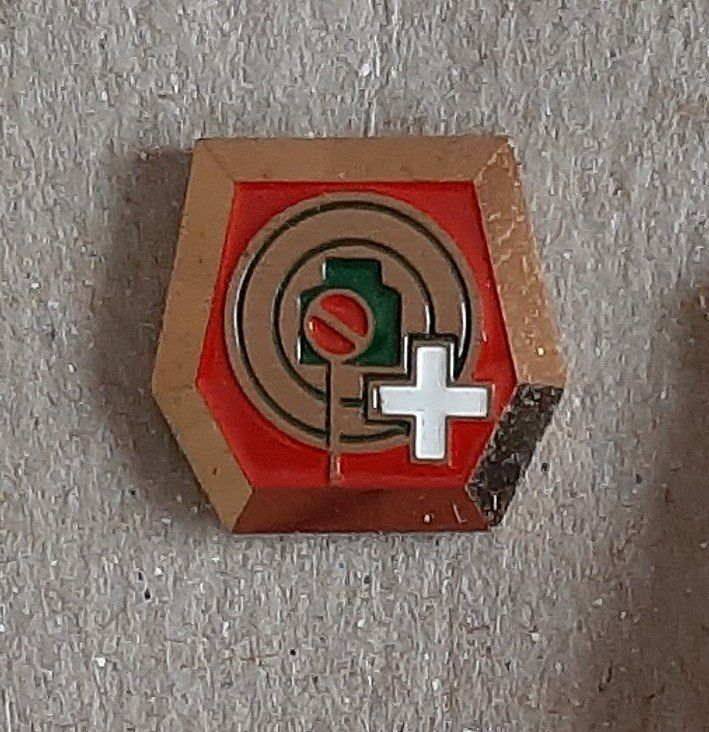 Plaketten & Abzeichen: Pin's du tir en campagne - Feldschiessen – Gebraucht aus Vernier von assfc