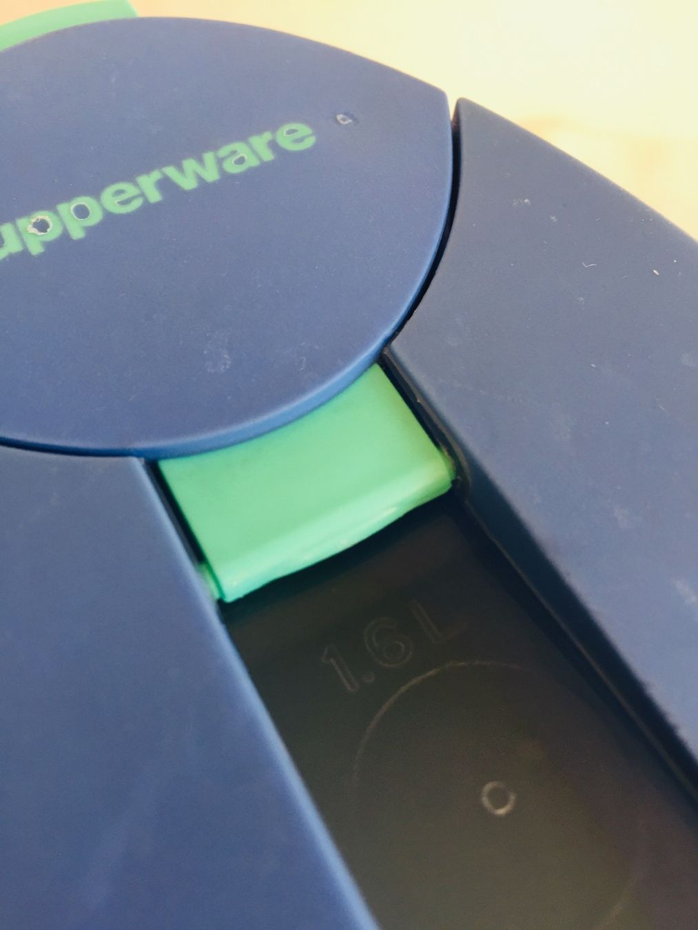 Tupperware Recipients et similaires: Tupperware - boîte - 16cm – D'occasion à Sion par accroshoes 3