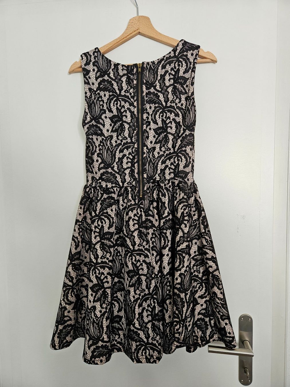 H&M Vestiti: Wunderschönes Kleid Gr.M – Usato da Schaffhausen venduto da sabrina915 4