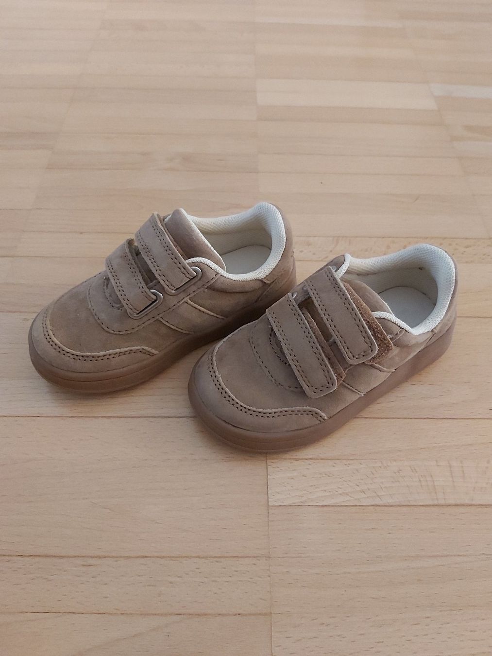 H&M Scarpe per ragazzi: Sneaker braun H&M Grösse 22 – Nuovo (secondo la descrizione) da Frauenfeld venduto da mariom02 1