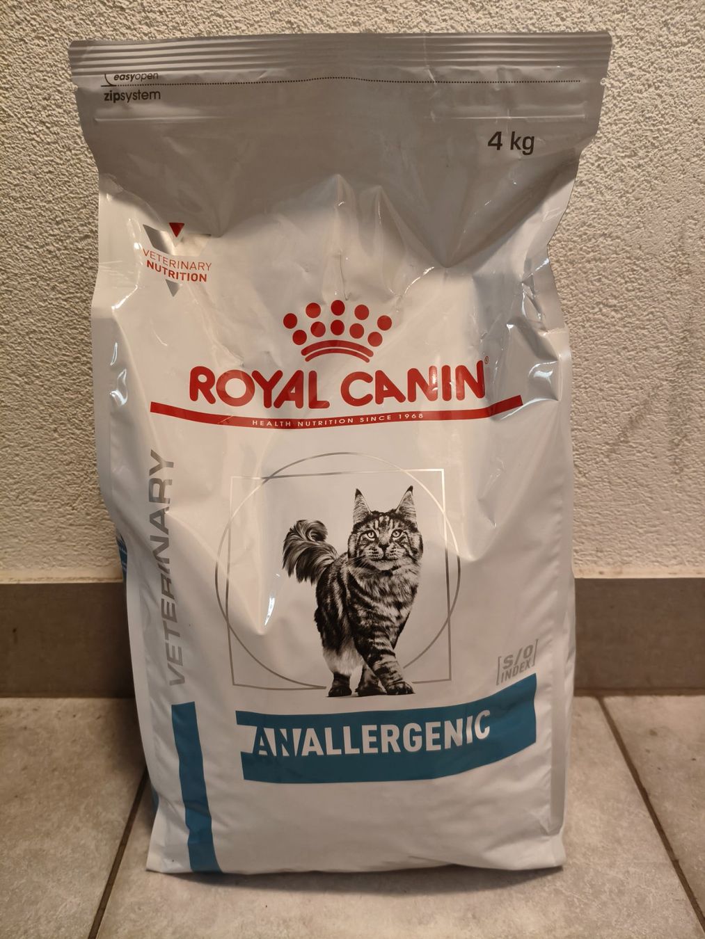 Royal Canin Mangimi: Katzenfutter Anallergenic Trockenfutter 4kg – Nuovo e nell'imballaggio originale da bern venduto da Oepfuschegg