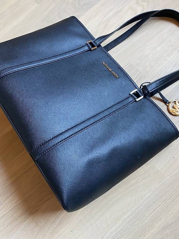 Michael Kors Taschen für Damen: Original Michael Kors Tasche – Gebraucht aus Andermatt von and_tdn2 2