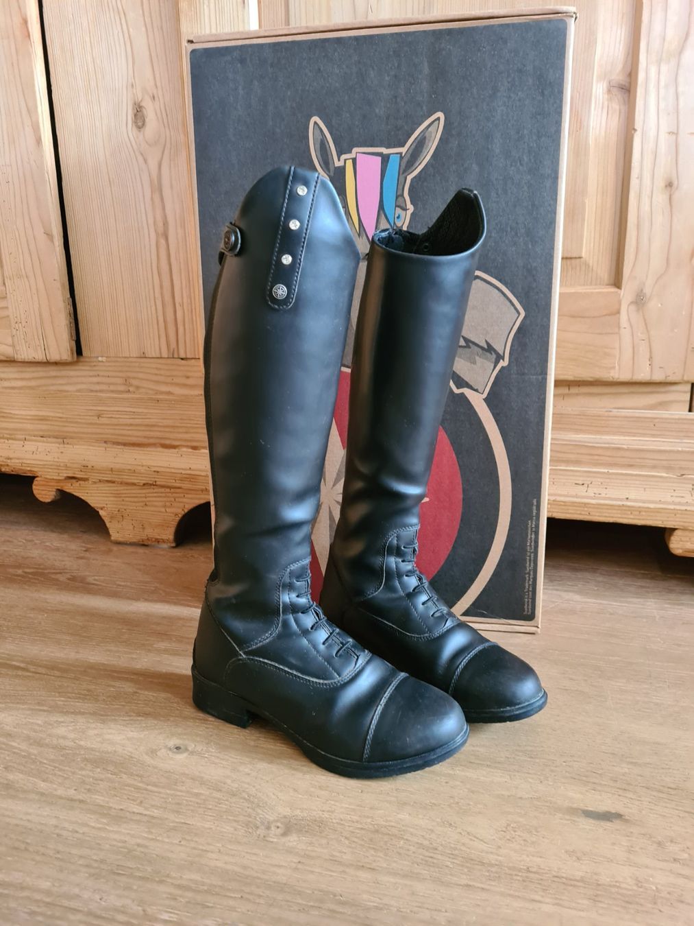 Scarpe per ragazze: Reitstiefel Nova Kids Südwind Gr. 37 – Usato da Madetswil venduto da AWY02