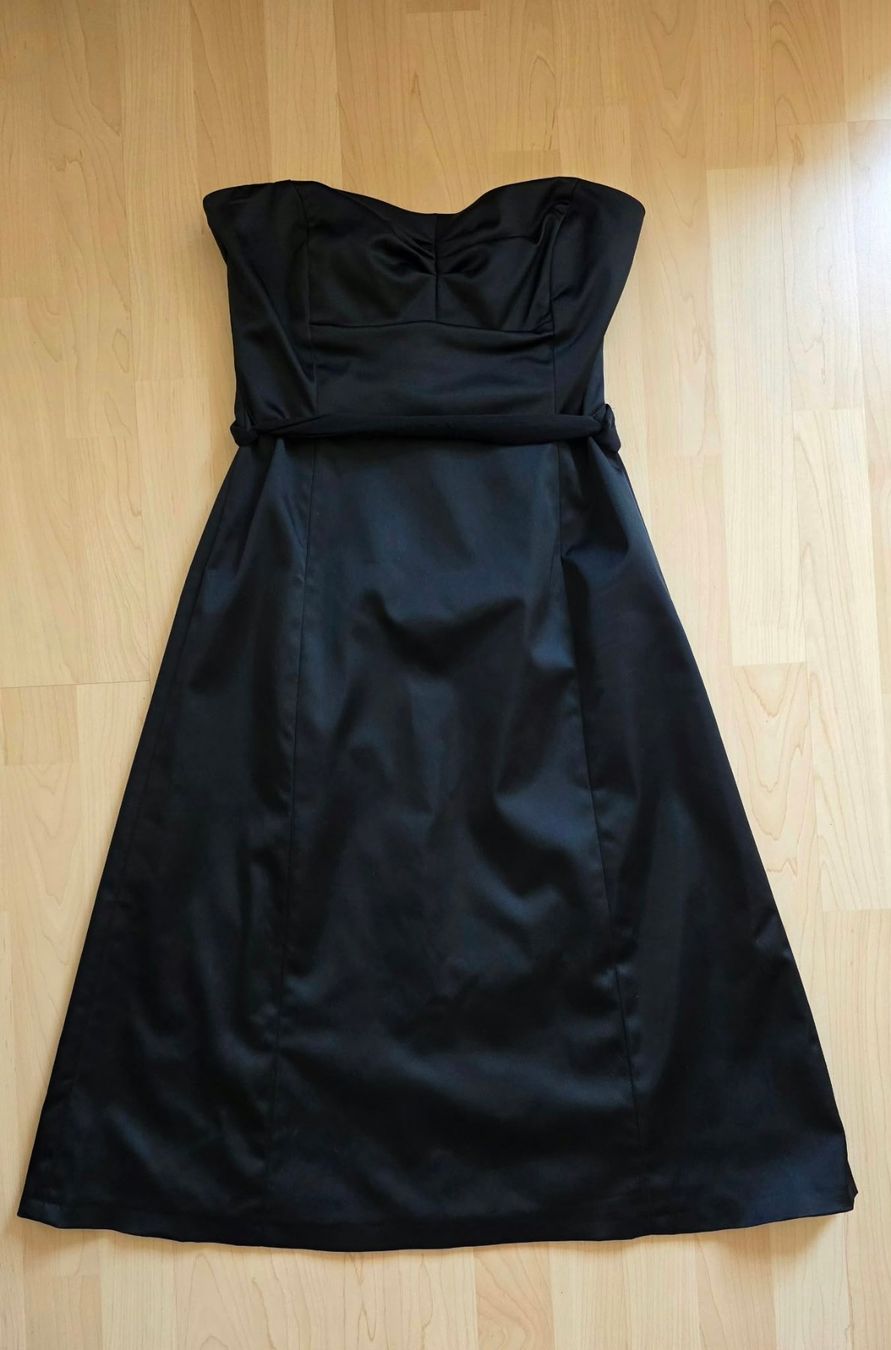 Robes: abendkleid große 12 schwarz – D'occasion à Zürich par csm04