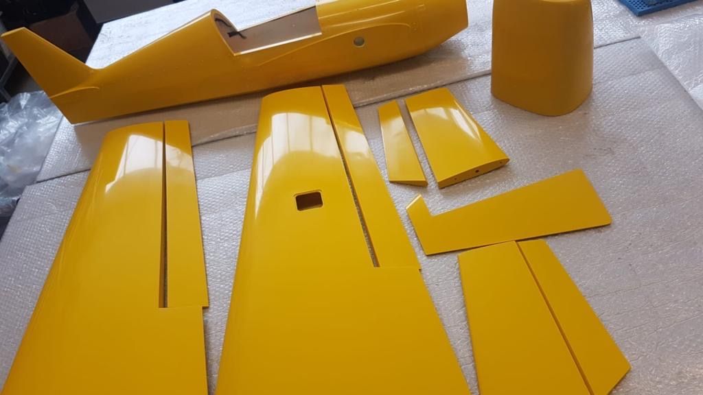 RC Kits de montage: Extra Airworld 2.08m Voll-GFK – Neuf avec emballage d'origine à Rubigen par doors01 1
