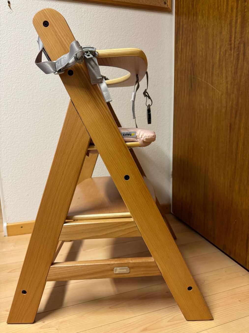 Hauck Hochstühle: Hauck Alpha+ Holzhochstul inkl. Tray – Gebraucht aus Winterthur von Buzzi... 1