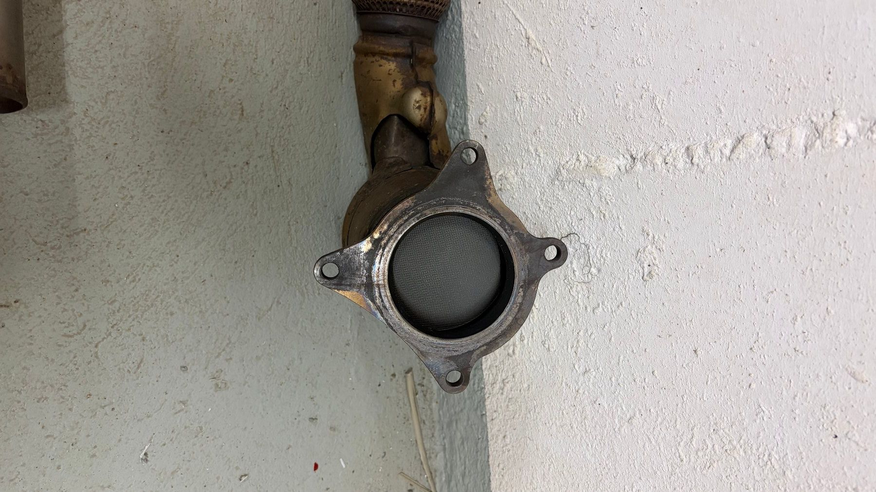 Volkswagen Auspuffanlagen: Original VW Golf 6 R Downpipe – Gebraucht aus Zofingen von GTracer 2