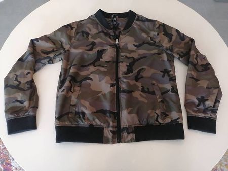 Dünne Jacke camouflage