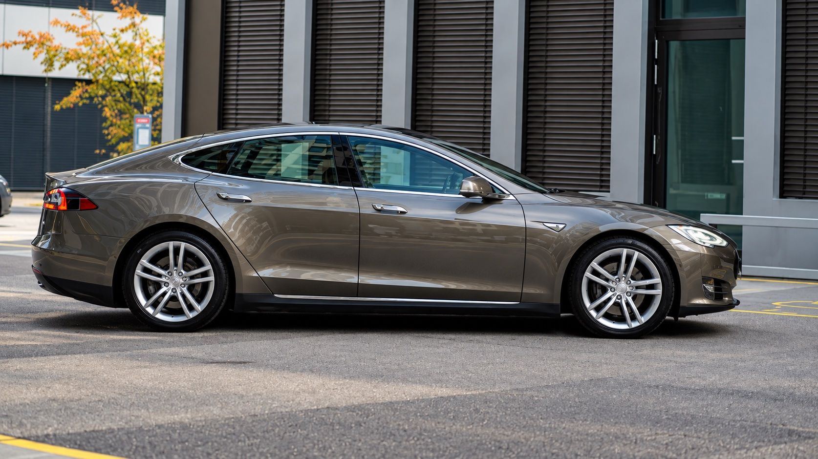 Tesla Autos: Tesla Model S 90D 124300km – D'occasion à Diessenhofen par ilovetouch10 1