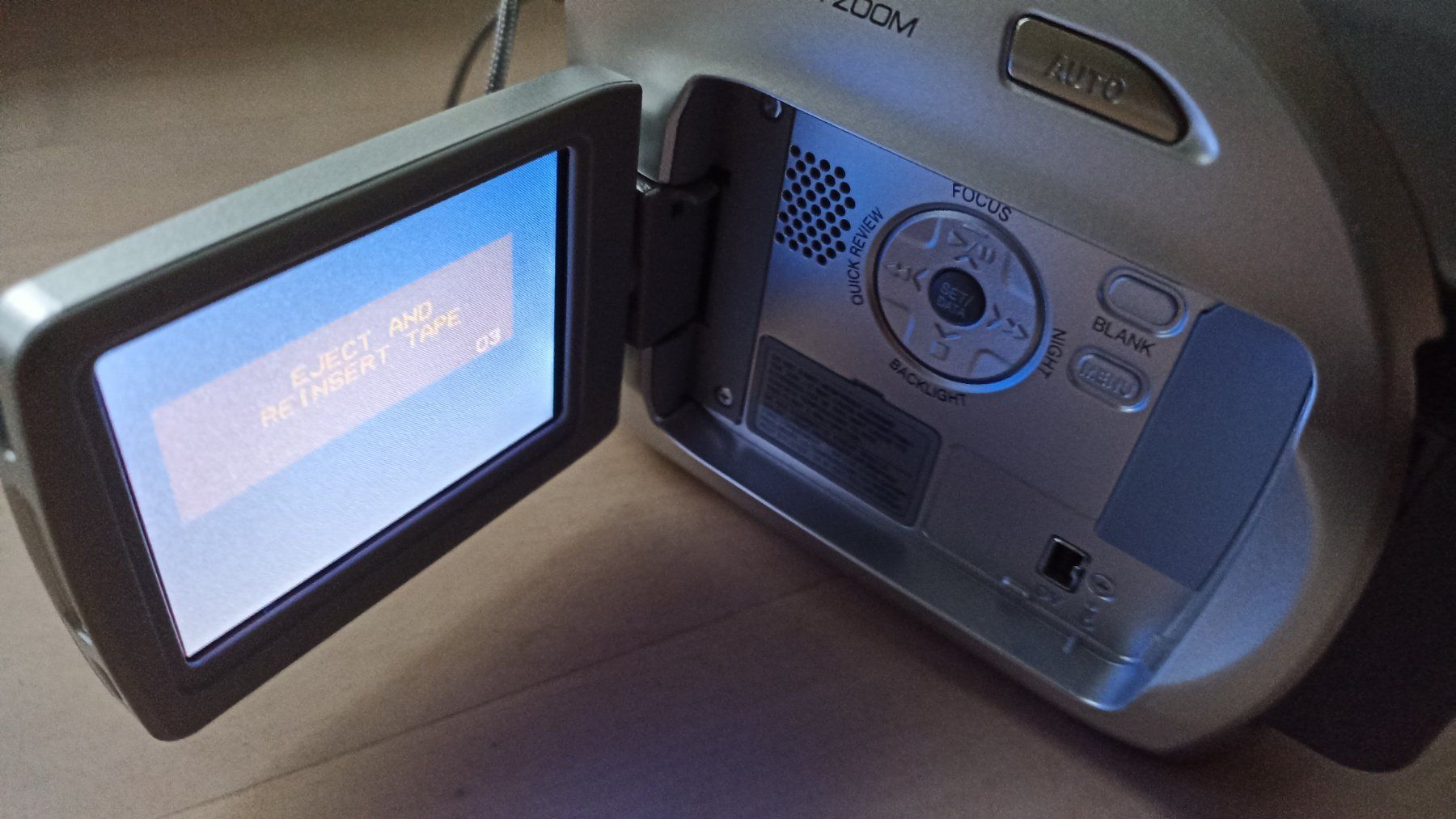 Videocamere: JVC GR-D320E Videokamera – Usato da Twann venduto da sch_j2hz 3