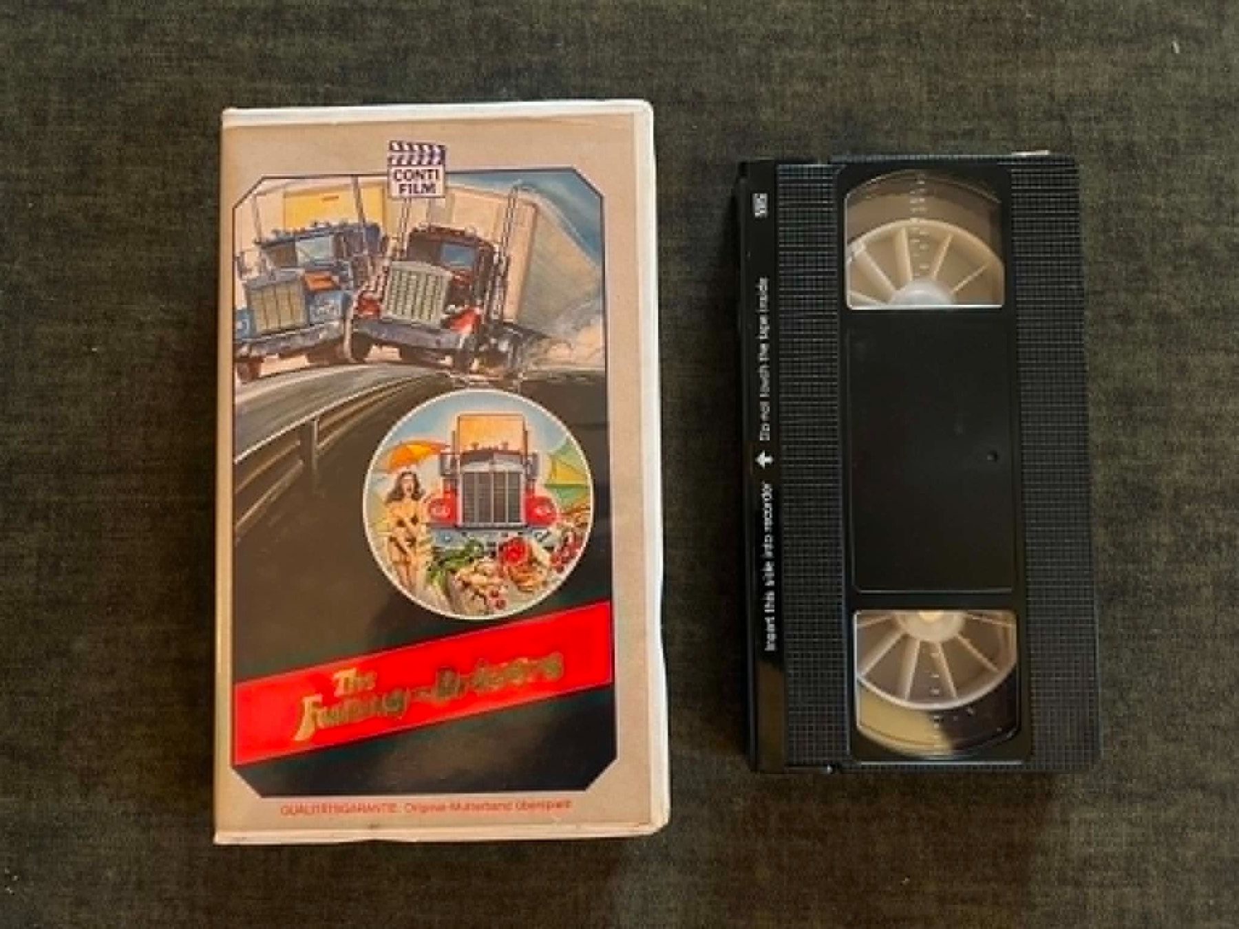 Tutti i VHS: VHS The Funny Drivers – Usato da zürich venduto da tombeterams