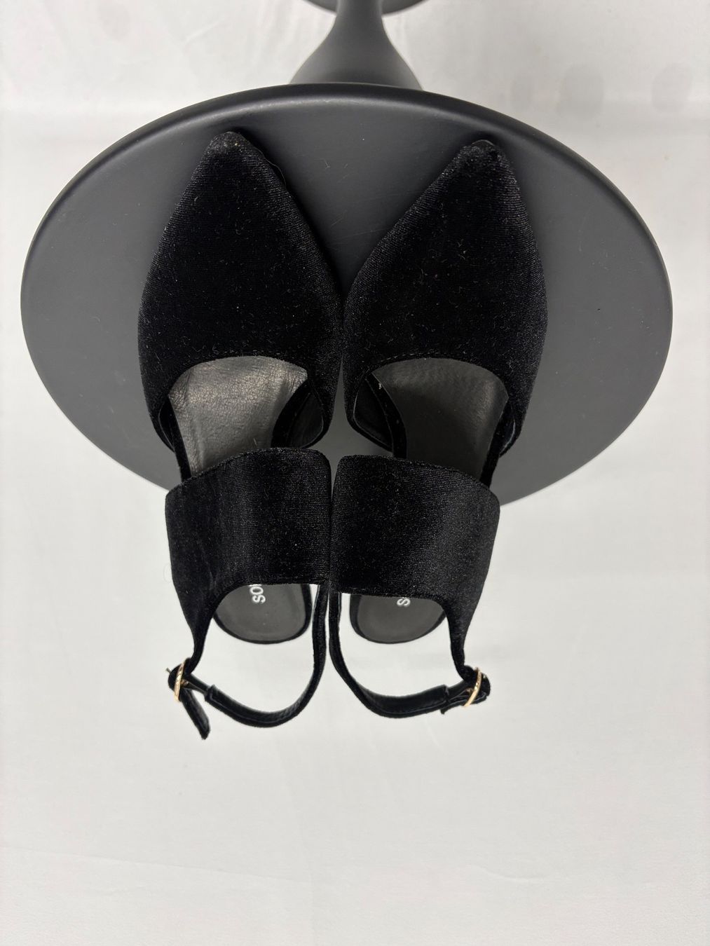 Scarpe da donna: Sofie Schnoor Samt Slingpumps 37 schwarz Pumps Spitz – Nuovo (secondo la descrizione) da Regensdorf venduto da secondchancefashion 2