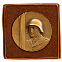 Militär Medaille 1957 Dreikampf für Of. GEB. BR. 12 im Etui