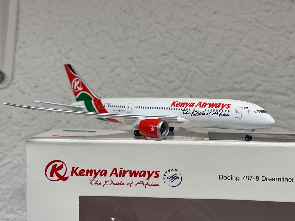 Maquette Avion Herpa Wings 1/500 Kenya Airways B787-8 5Y-KZA