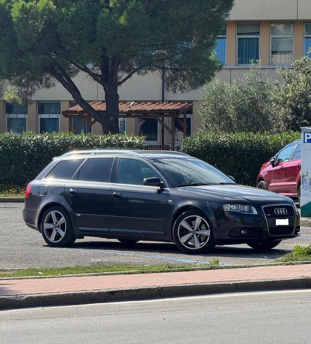 Audi Autos: Audi A4 B7 3.0 TDI – D'occasion à Riedholz par anastasia_jj 1