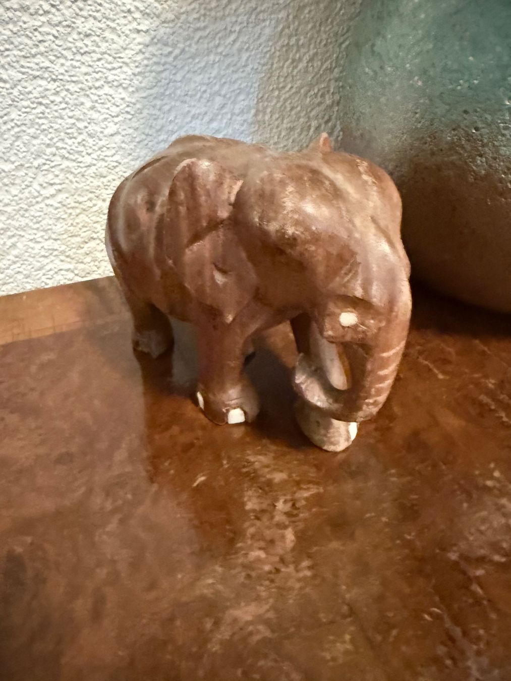 Statuette: handgefertigte geschnitzte Holzfigur Elefan – Usato da Buchs-ZH venduto da Birikina 5