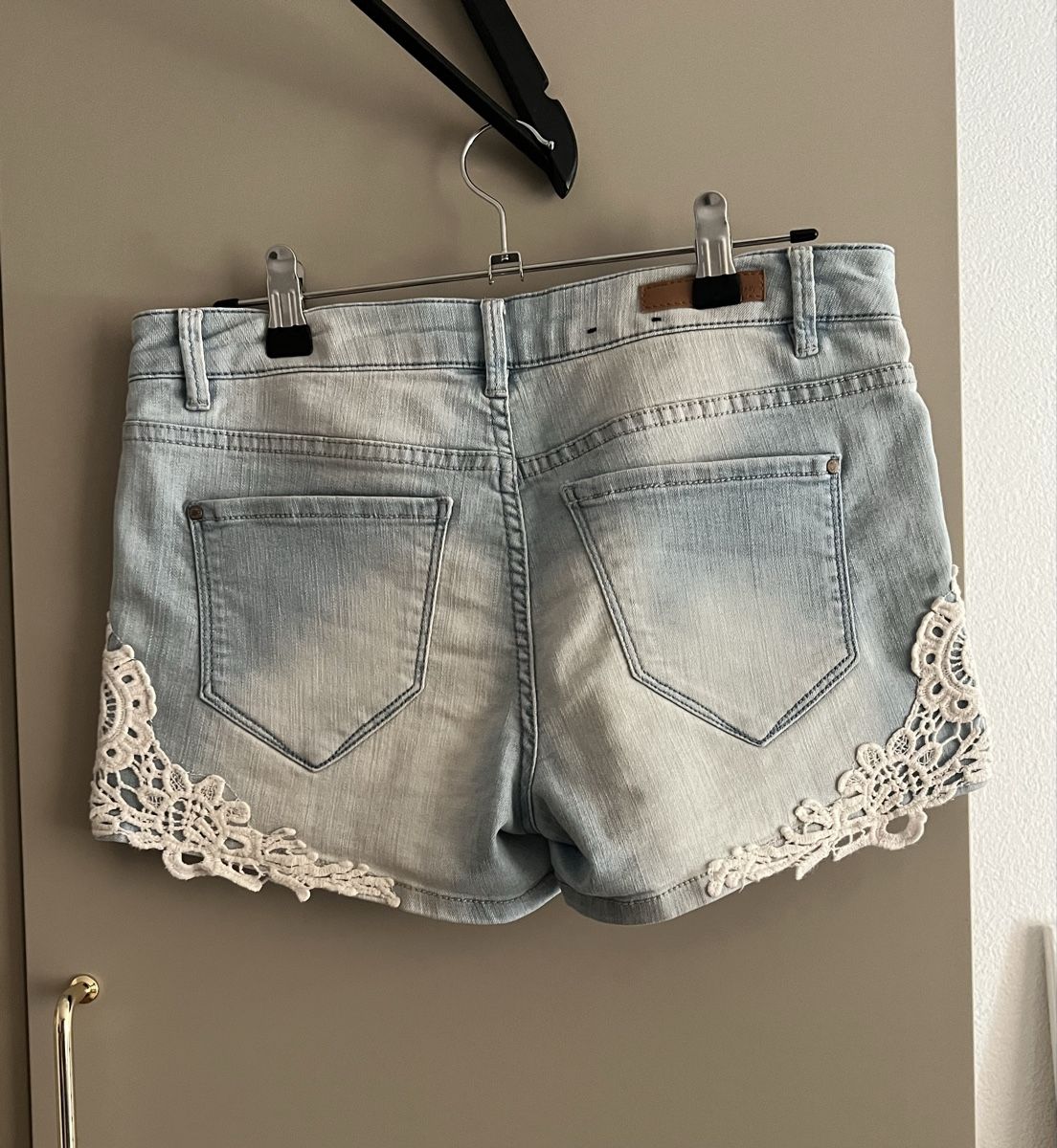 Jeans: Jeans Shorts Damen hellblau Grösse 34 Spitze – Nuovo (secondo la descrizione) da Zürich venduto da dan_8cvc 1
