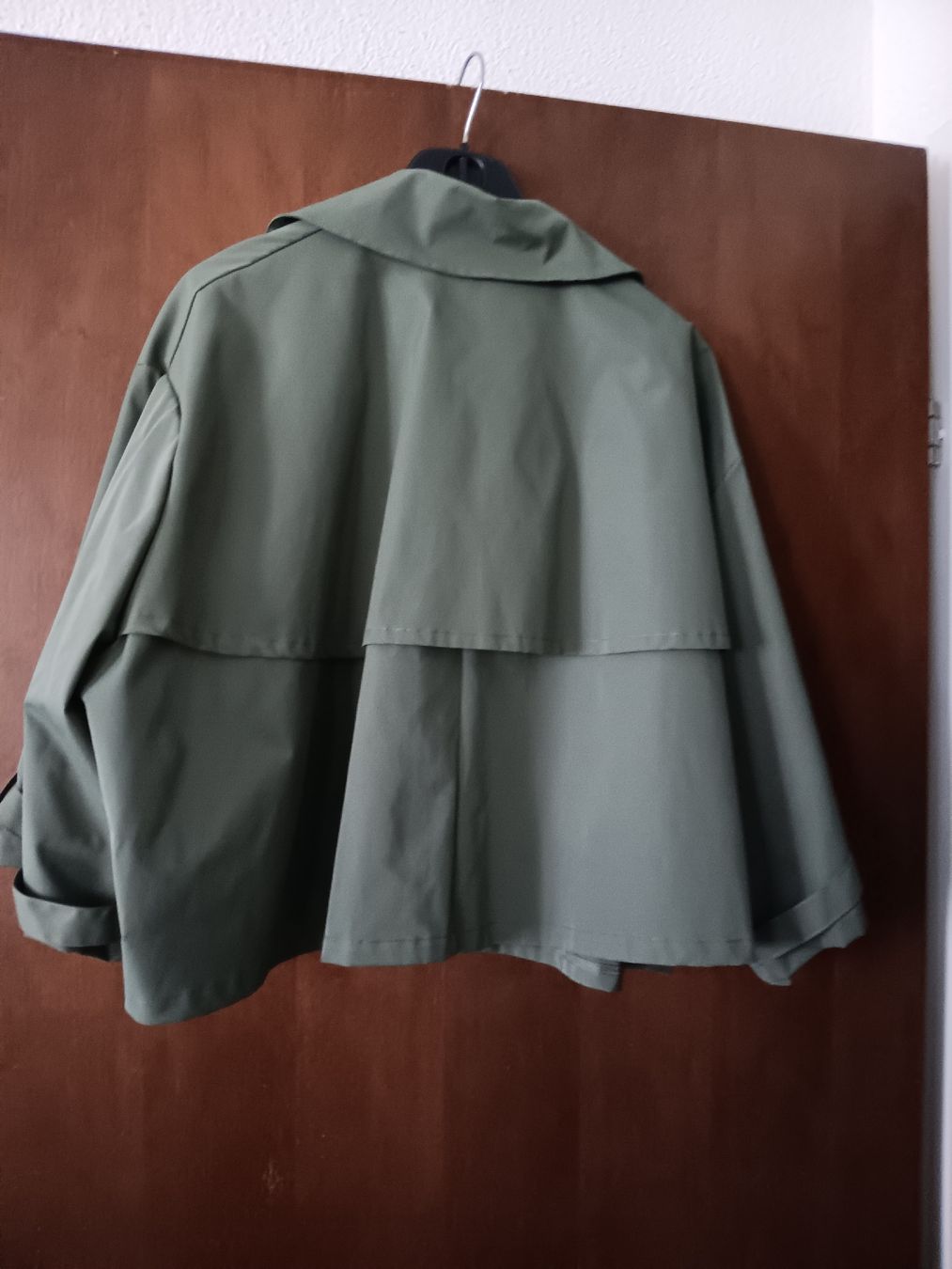 Giacche: wunderschöne Trench jacke neu  – Nuovo e nell'imballaggio originale da Stansstad venduto da leoni66 1