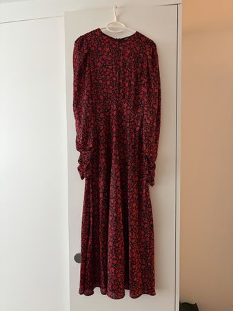 Kleid Maje rot-schwarz geblümt Grösse 38 sehr guter Zustand