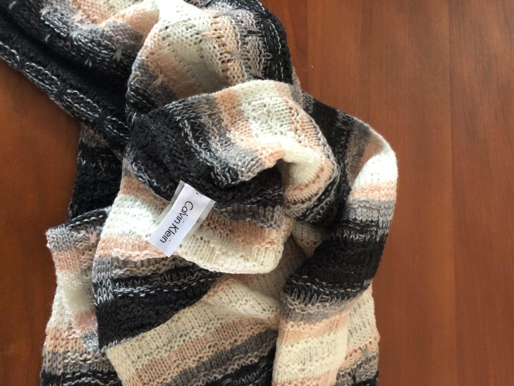 Calvin Klein Foulard & Sciarpe: Sciarpa ad anello nuova Calvin Klein – Nuovo (secondo la descrizione) da Meilen venduto da val_tsv8 3