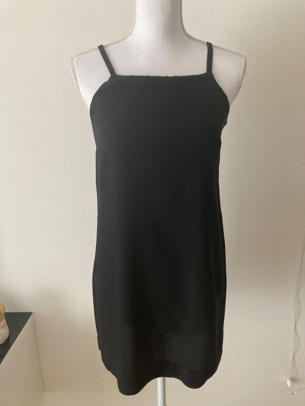 Monki Vestiti: Kleid/ Robe 34 – Usato da Küssnacht am Rigi venduto da Anacerna