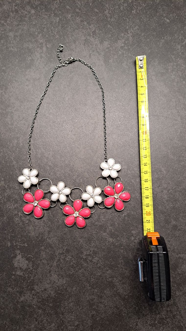 Catenine: Modeschmuck Blumen weiss pink – Usato da Winterthur venduto da Dream_of 2