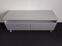 Sideboard mit Schubladen