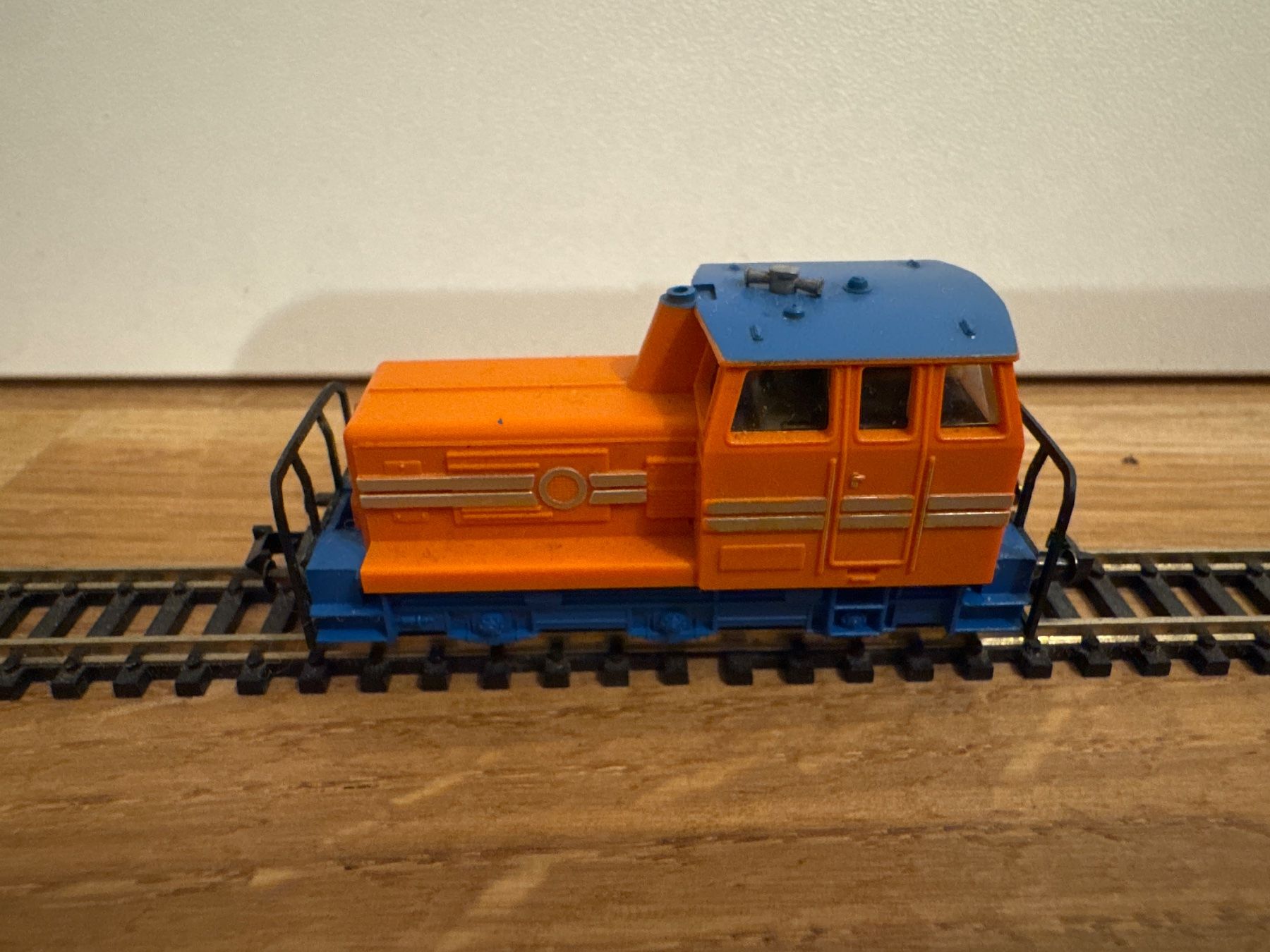 Trix Modellini di ferrovie: Fleischmann 2307 Diesellok Digital – Usato da Schlierbach venduto da Look8