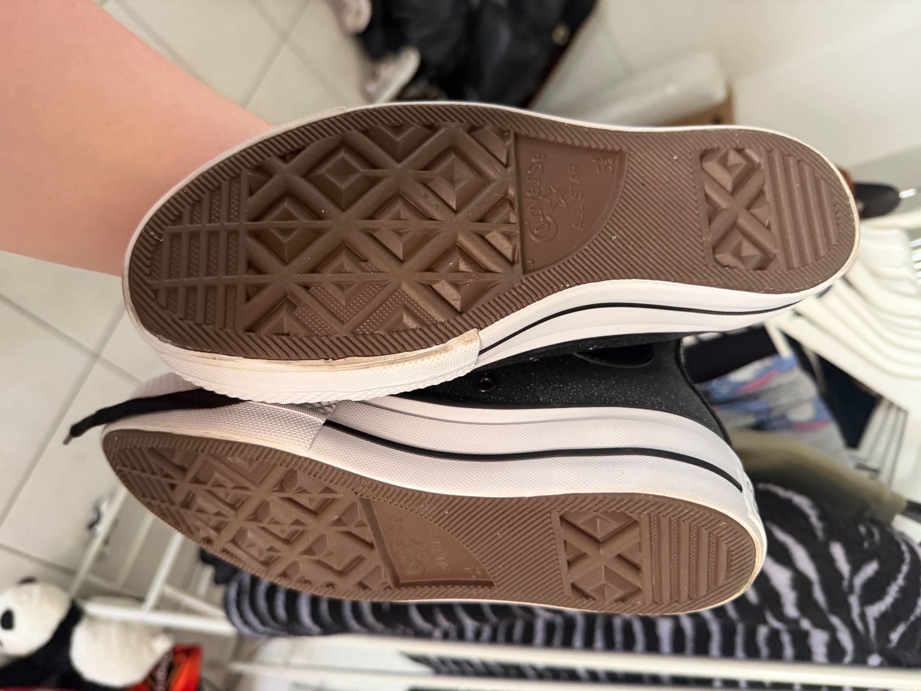 Converse Herrenschuhe: Converse – Gebraucht aus Bonstetten von Johanne_Lamalle 1