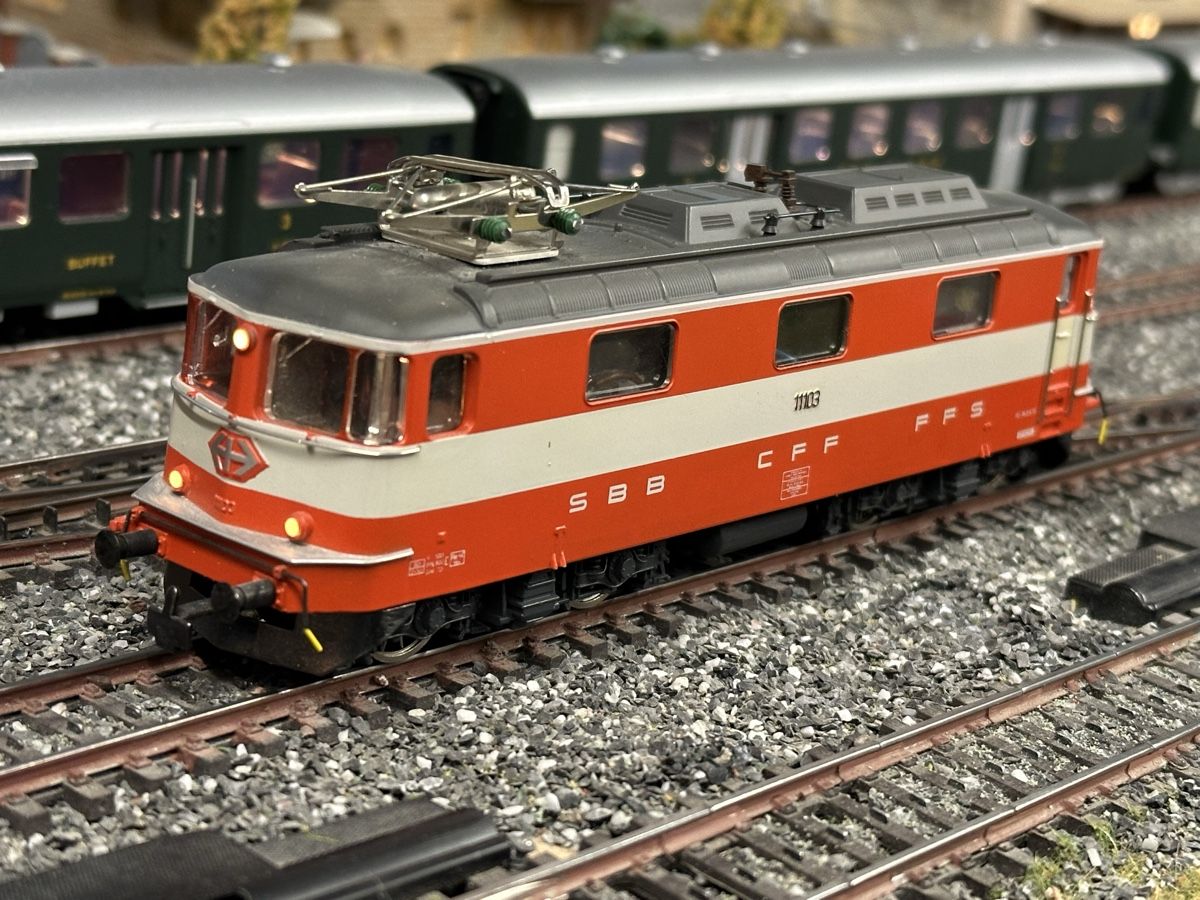 Hag Modellini di ferrovie: Hag re4/4 Swiss express digitale – Nuovo (secondo la descrizione) da bernex venduto da Candy109 1