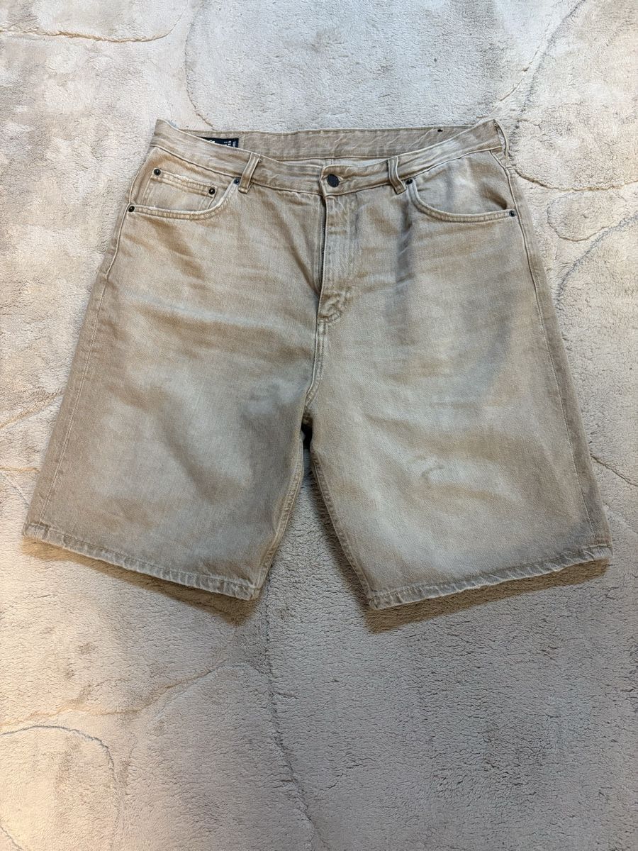 Jeans: Jorts beige Pull and Bear – D'occasion à Däniken SO par Teolada