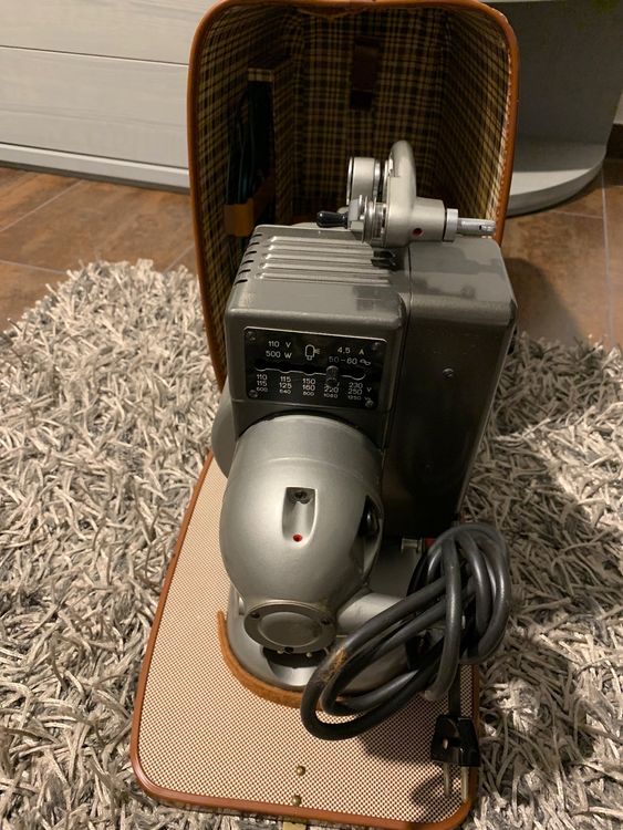 Filmprojektor / Projecteur de film Bolex Paillard M8 (D'occasion) à Collonges pour CHF 160 – avec livraison | Acheter sur