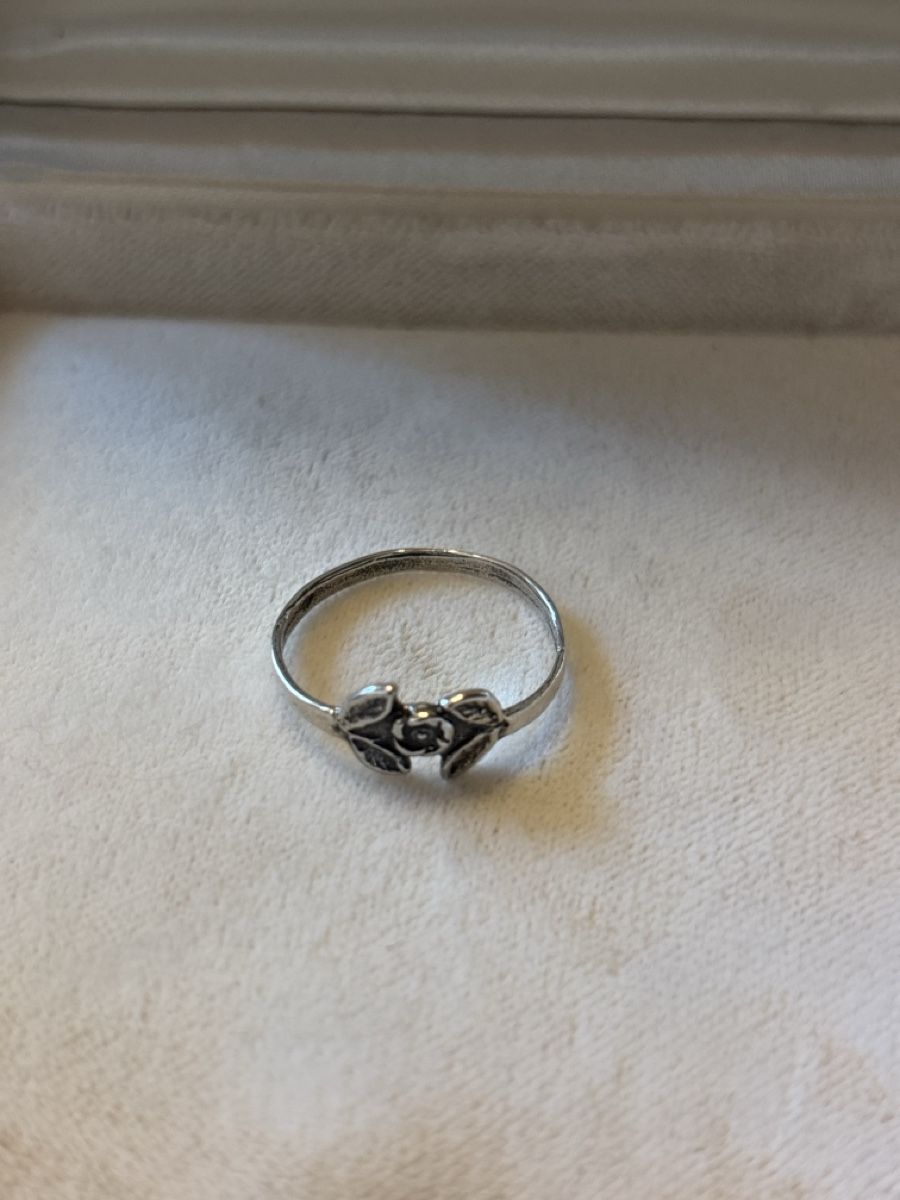 Anelli: 925 Silber Ring mit Rosenmuster, Grösse 56 – Nuovo (secondo la descrizione) da Köniz venduto da Vamp-Wer