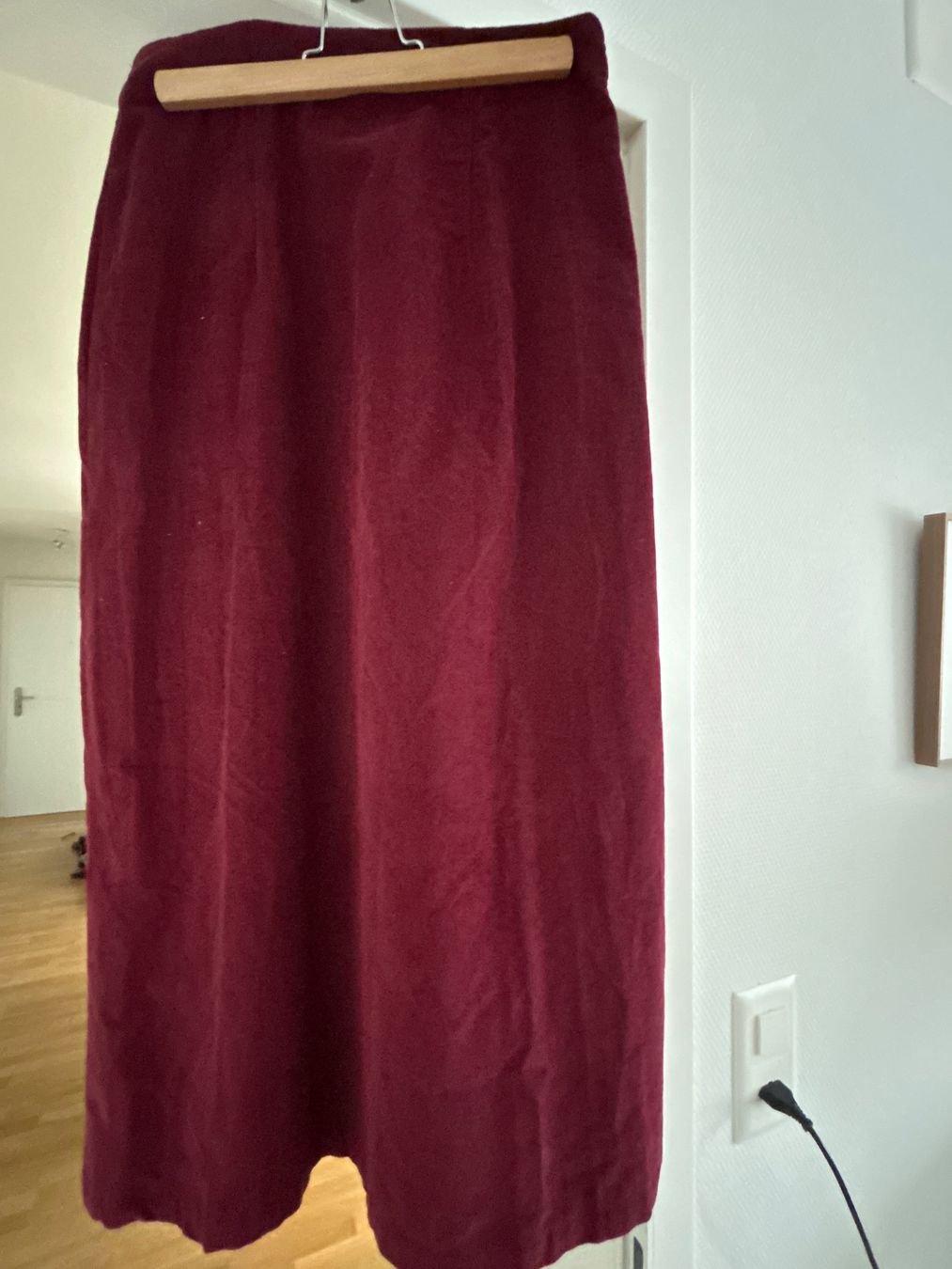 Gonne: Spanish Nice Things Paloma Velvet  skirt Gr.36 – Nuovo (secondo la descrizione) da Feuerthalen venduto da Anna_Swift 5