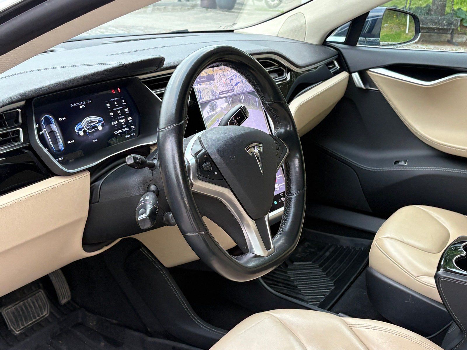 Tesla Automobili: Tesla Model S, Supercharge gratuite, Batterie récente, RCD!! – Usato da Arzier-Le Muids venduto da Charbax 7