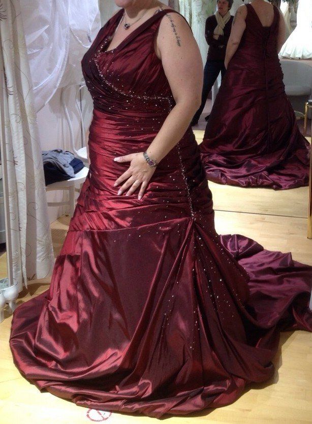 Vestiti: rotes Hochzeitskleid Gr. 50 – Usato da Pfäffikon ZH venduto da AnjaZOLA 4