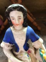Antike Biedermeier Porzellanfigur