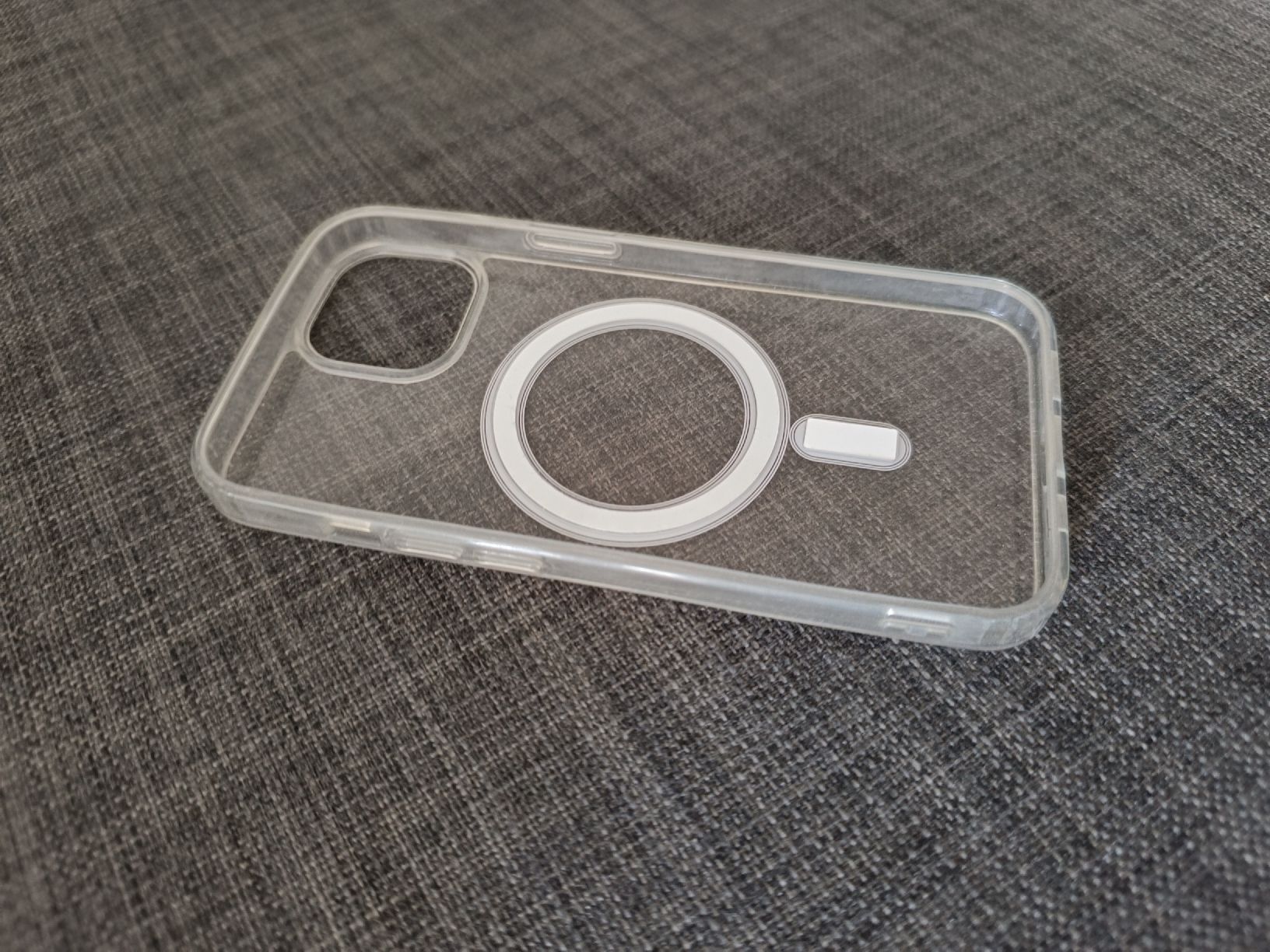 Coques & Protection écran: iPhone 13 Hülle transparent mit MagSafe, neu – Neuf (Voir description) à Seuzach par Lettuce10 3