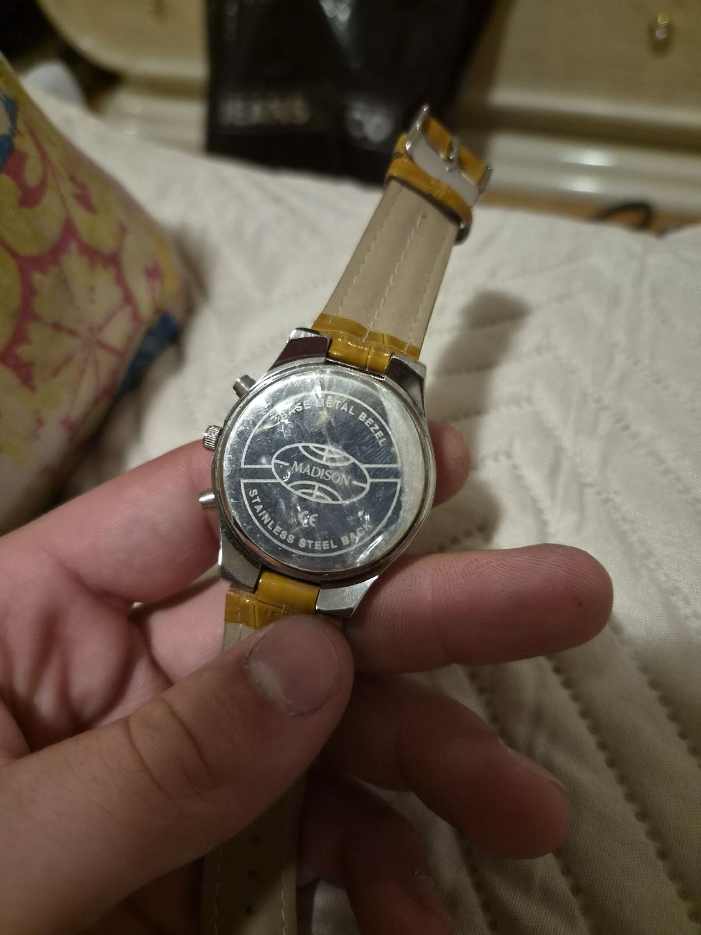 Orologi:  Damenuhr Madison mit Steinen – Usato da Hochdorf venduto da TT_GARAGE 1
