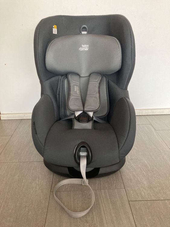 Britax Römer Trifix 2 i-Size | Kaufen auf Ricardo