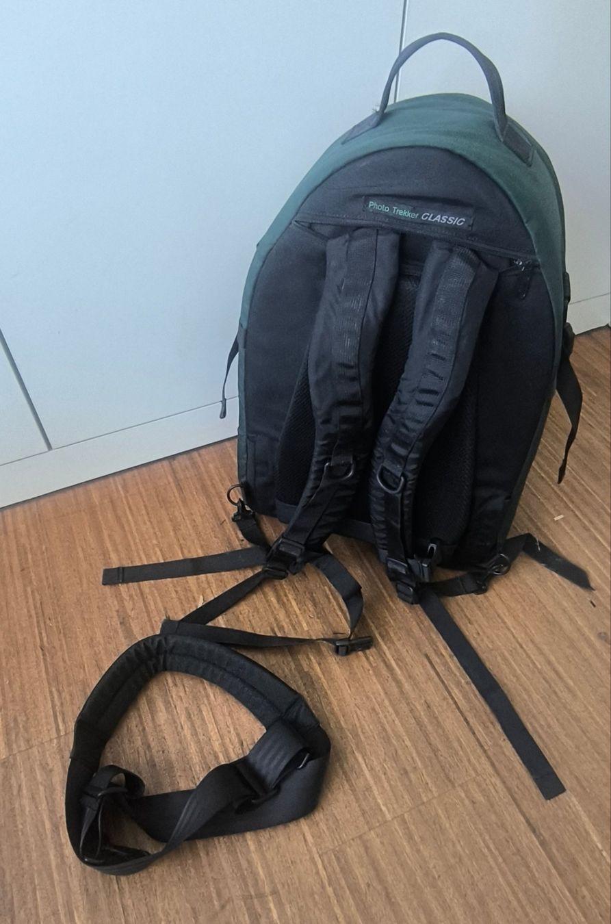 Lowepro Zaini: superrobuster Fotorucksack - Lowe-Pro Trekker – Usato da Rapperswil SG venduto da Poli2 2