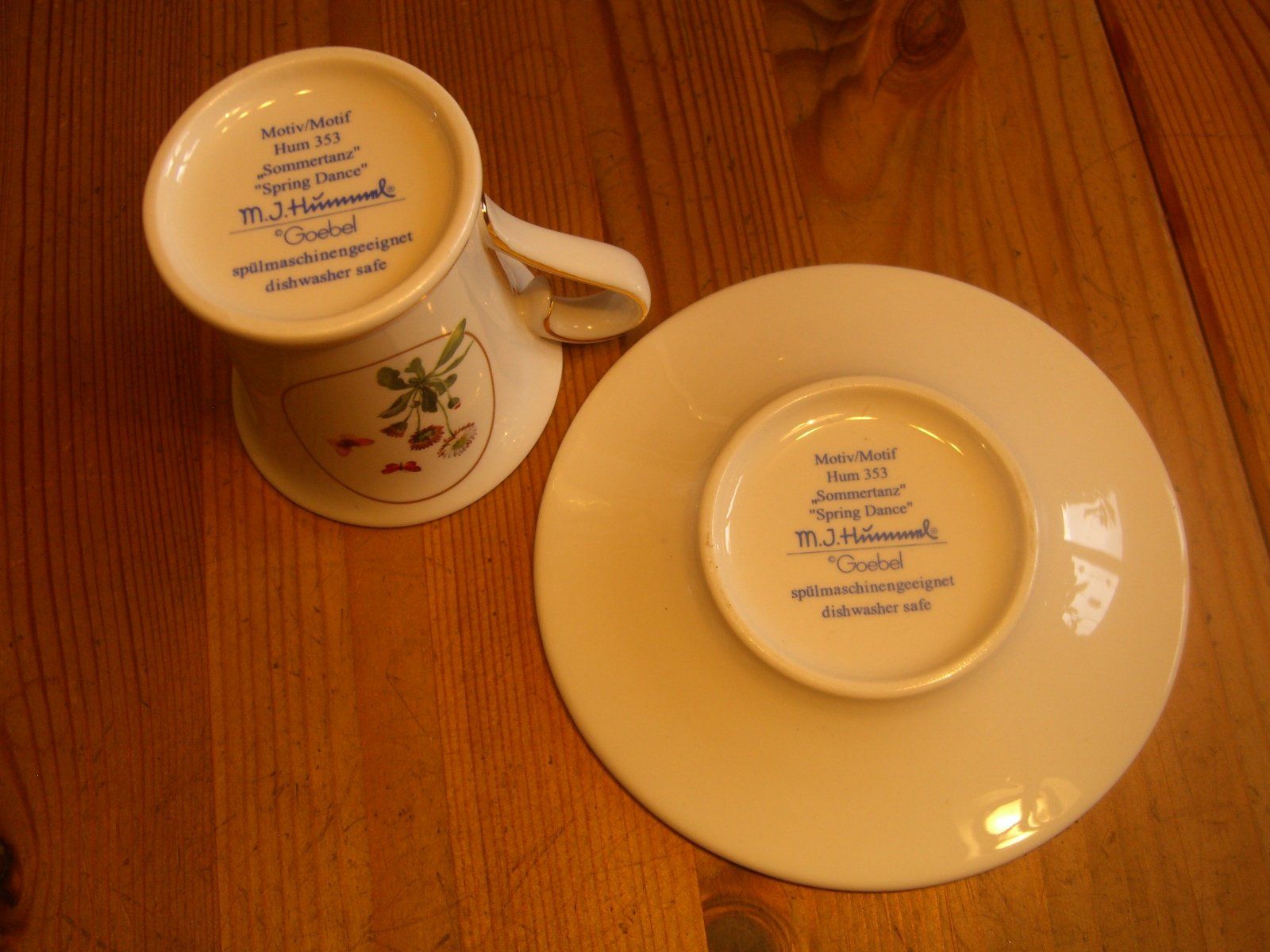 Set di piatti: wunderschönes "Hummel/Göbel" Espressotassen Set – Nuovo (secondo la descrizione) da Winterthur venduto da Gaia 9